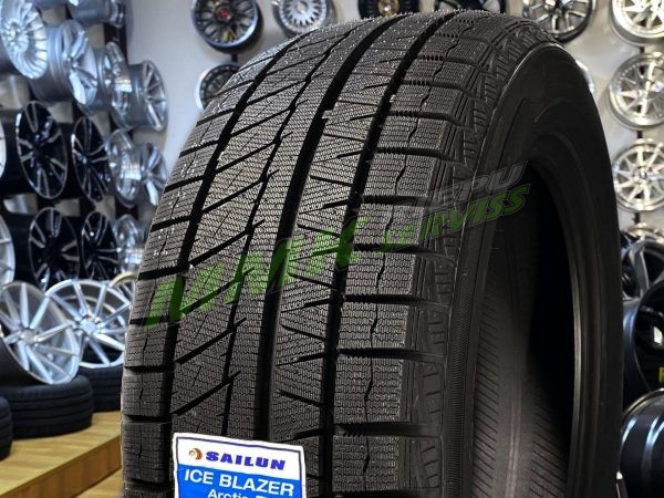 245/45R19 Sailun Ice Blazer Arctic Evo 102V RFT - All-season tyres / Winter tyres