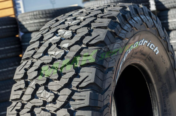 265/65R17 BFGoodrich All-Terrain T/A KO2 120/117S - All Terrain tyres / Summer tyres / All-season tyres